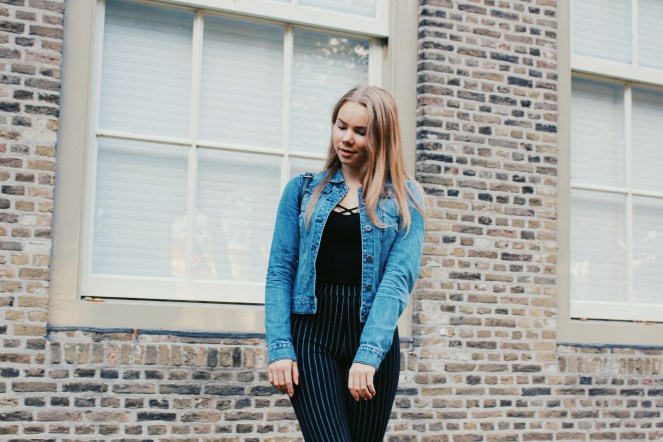 outfit denim and stripes IV